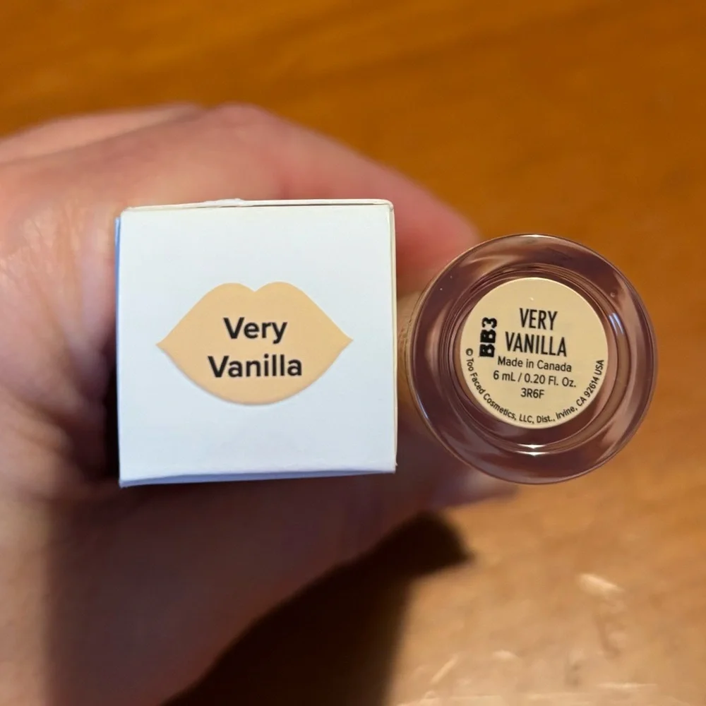 Too Faced Hangover Pillow Balm Lip Treatment Very Vanilla